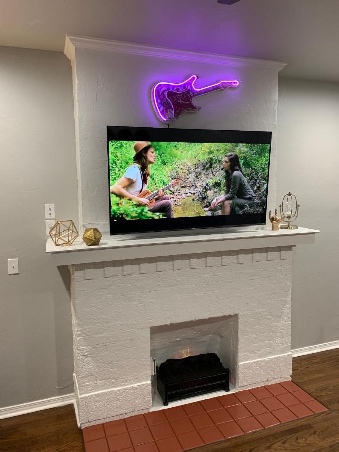 Rock & Roll House, Fiber Internet, Roku Tv, Washer & Dryer, By Dt Chickasha & Leg Lamp! Zewnętrze zdjęcie